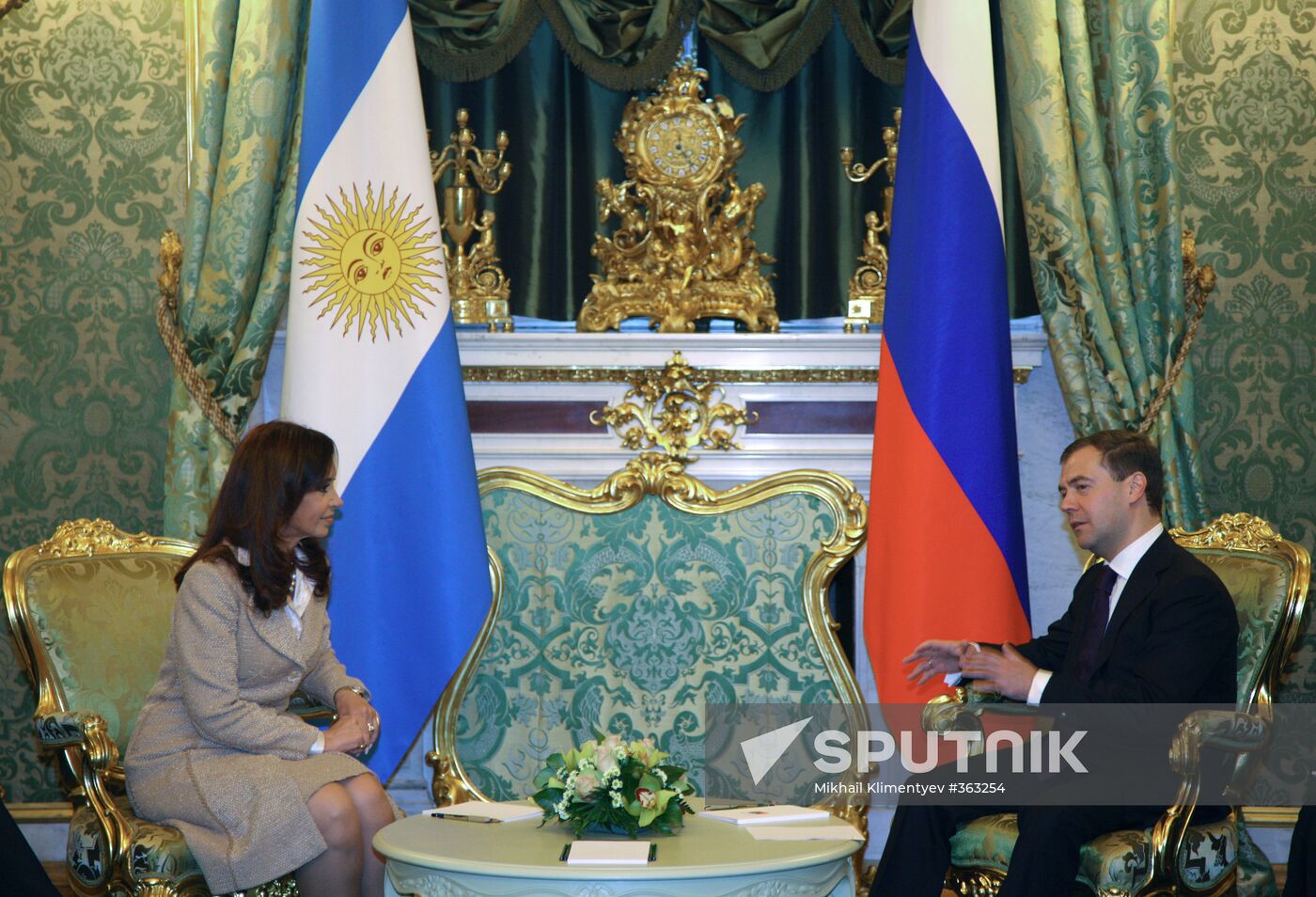 Argentina's President pays official visit to Russia