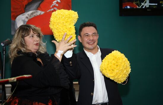 Kostya Tszyu's charity auction