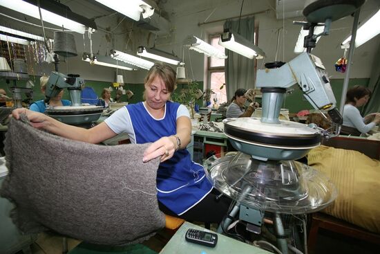 The shawl manufacturer Orenshal