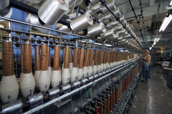 The shawl manufacturer Orenshal