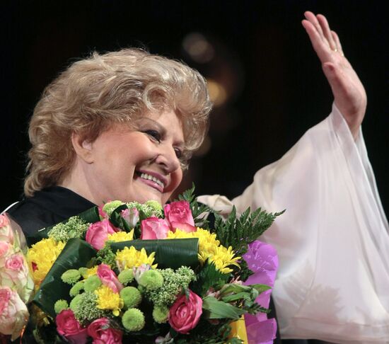 Yelena Obraztsova celebrated 45th anniversary