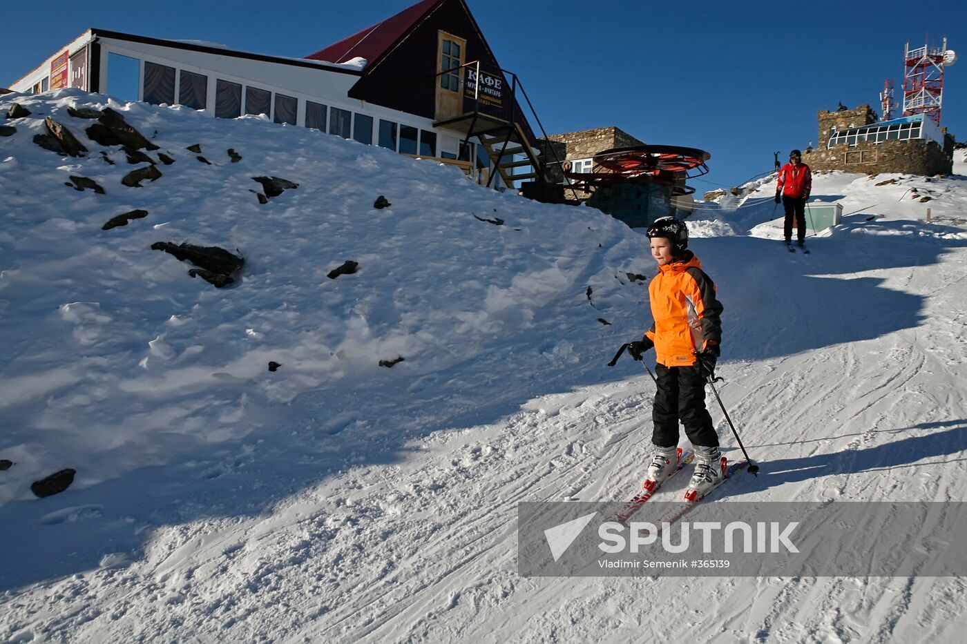 Ski season at Dombai