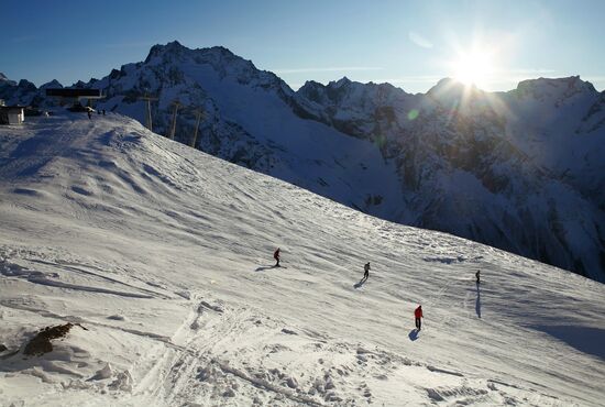Ski season at Dombai