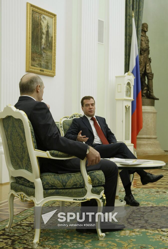Russian President Dmitry Medvedev meeting Alexander Lukashenko