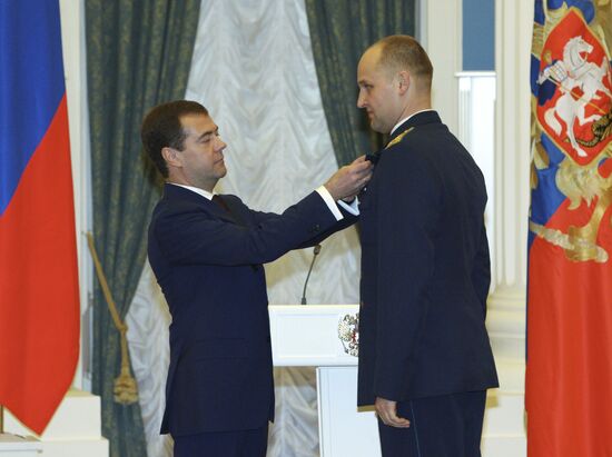 President Dmitry Medvedev presents state awards