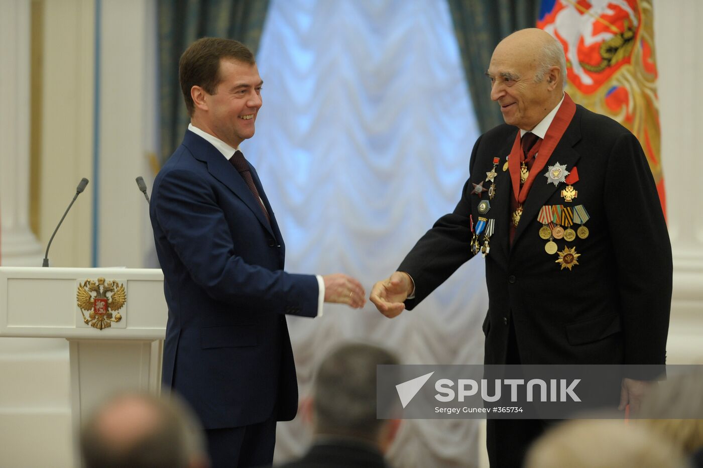 President Dmitry Medvedev presents state awards