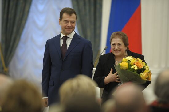 President Dmitry Medvedev presents state awards