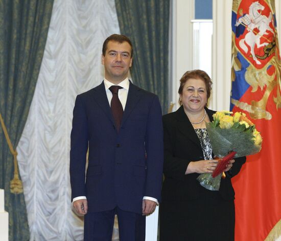 President Dmitry Medvedev presents state awards