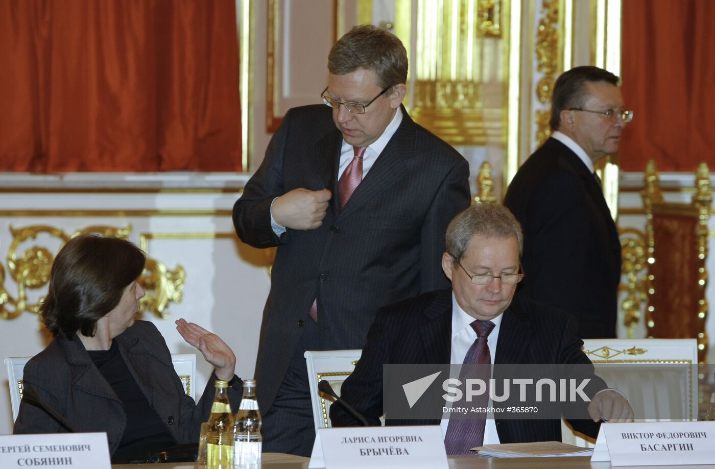 President Dmitry Medvedev chairs meeting on national projects