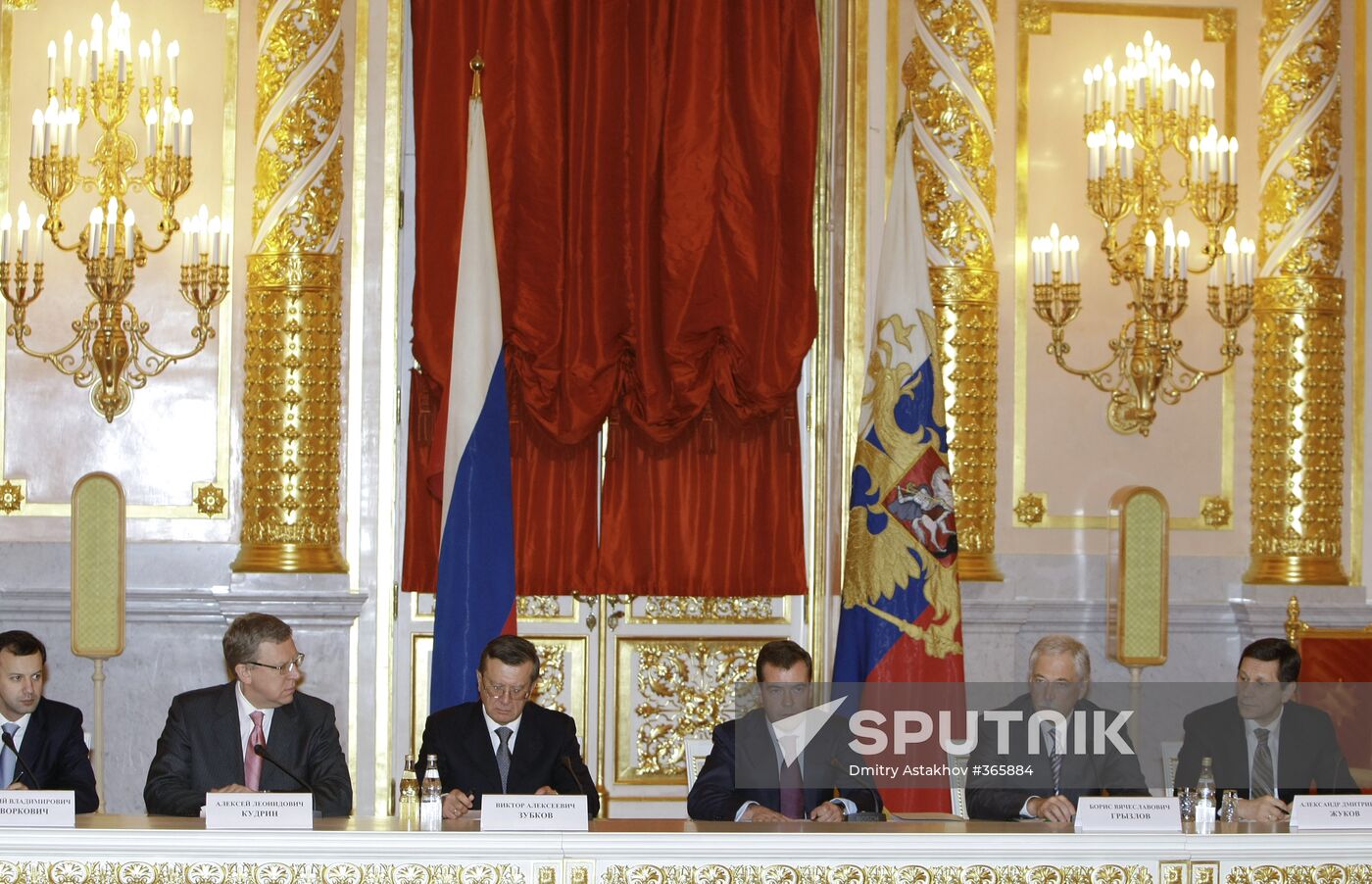 President Dmitry Medvedev chairs meeting on national projects