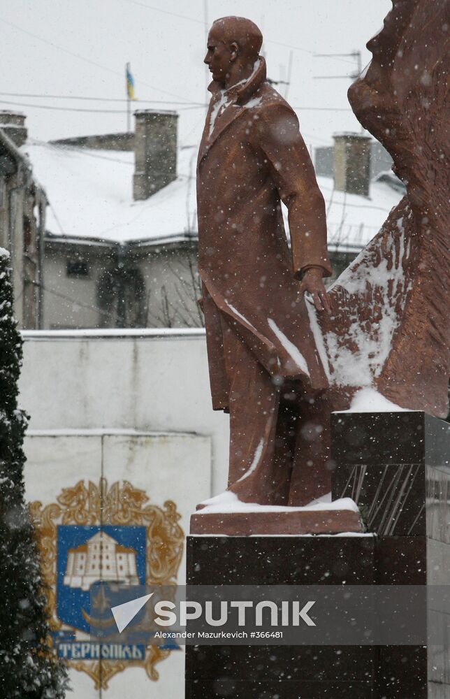 Monument to Stepan Bandera unveiled in Ternopil, Ukraine