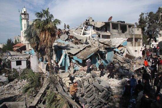 Israel launches air strike on Gaza