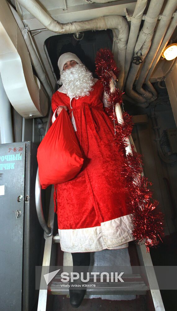 Seeing in New Year aboard Admiral Panteleyev