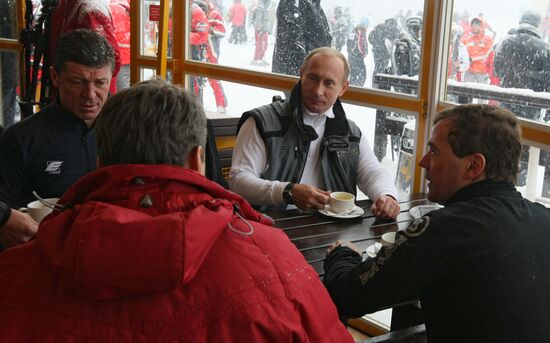 Vladimir Putin and Dmitry Medvedev visit Sochi