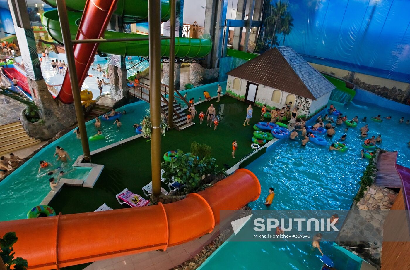 Family entertainment center Fantasy Park opens in Moscow