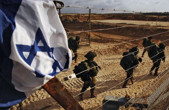 Israeli reserve troops enter Gaza