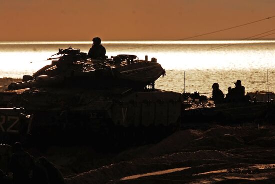 Israeli reserve troops enter Gaza