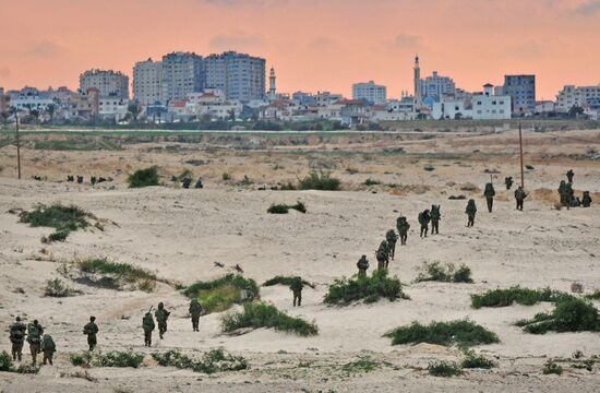 Israeli reserve troops enter Gaza