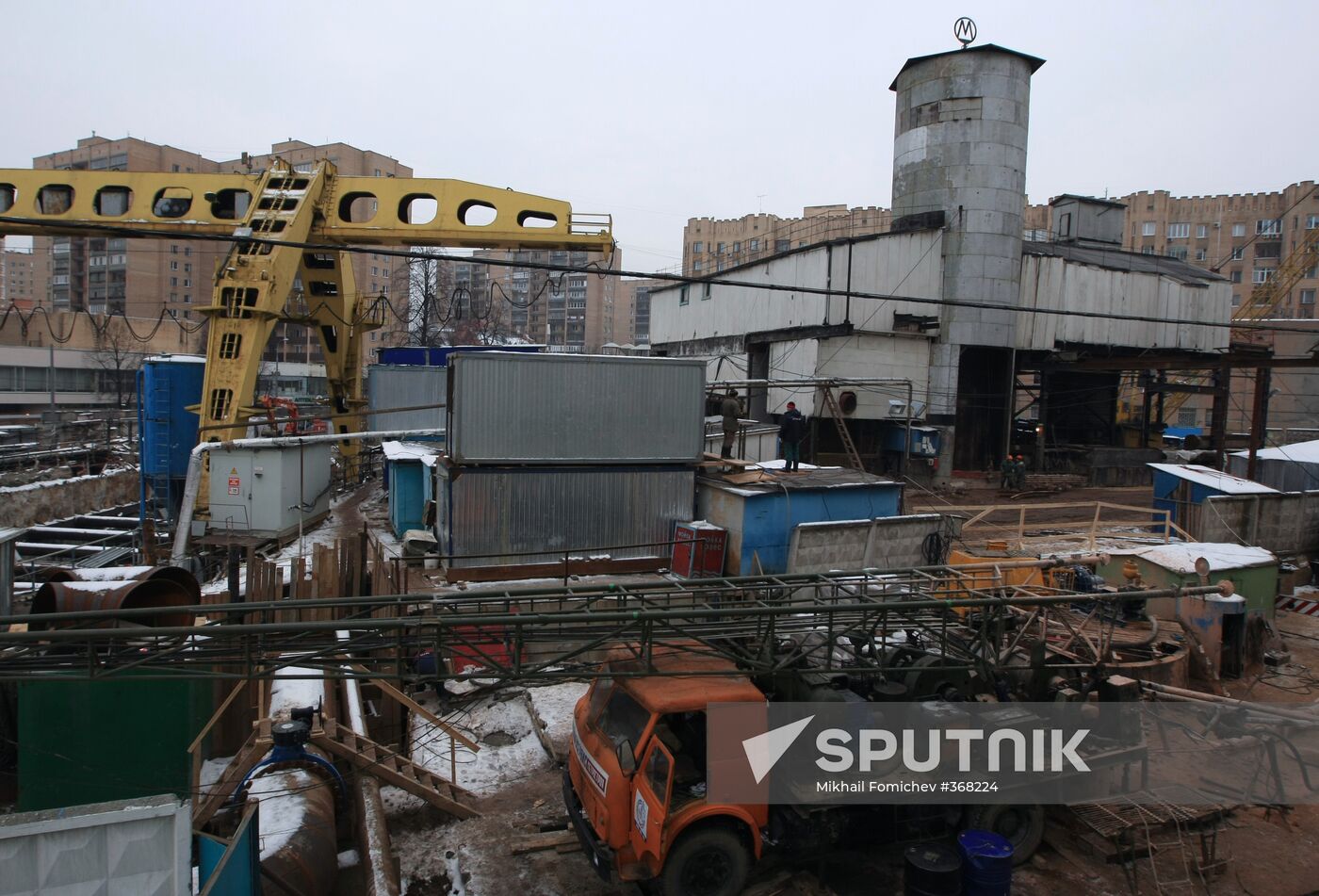 Building a new Moscow metro station, "Dostoyevskaya"
