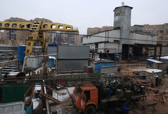 Building a new Moscow metro station, "Dostoyevskaya"