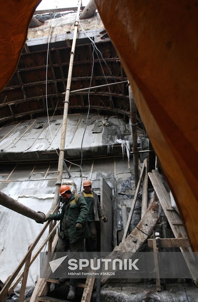 Building a new Moscow metro station, "Dostoyevskaya"