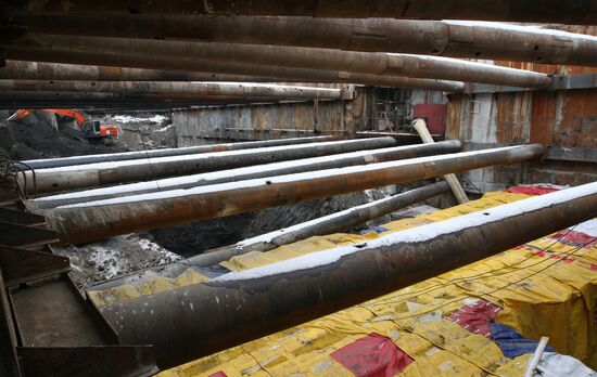 Building a new Moscow metro station, "Dostoyevskaya"