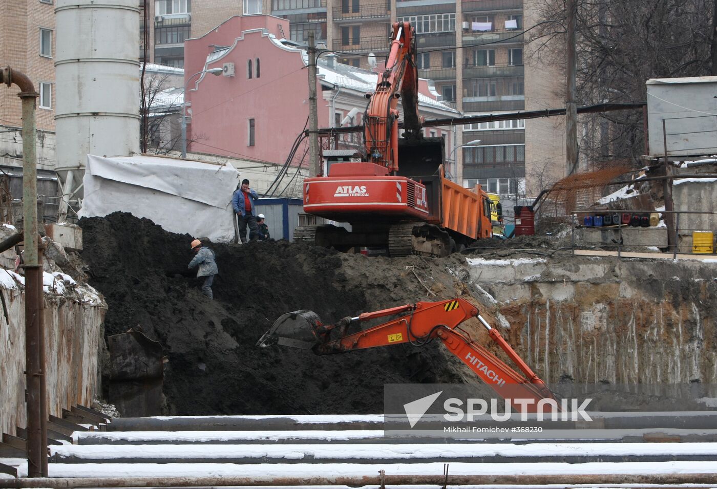Building a new Moscow metro station, "Dostoyevskaya"
