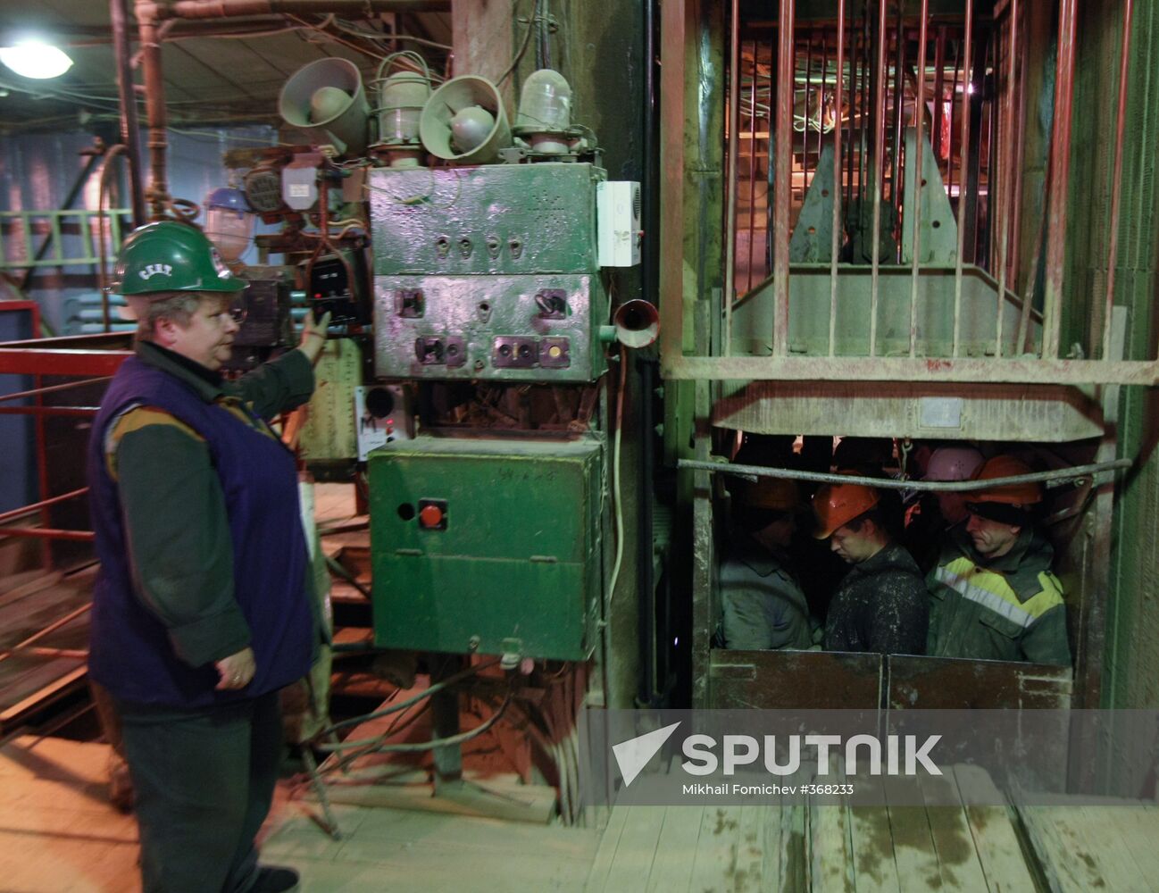 Building a new Moscow metro station, "Dostoyevskaya"
