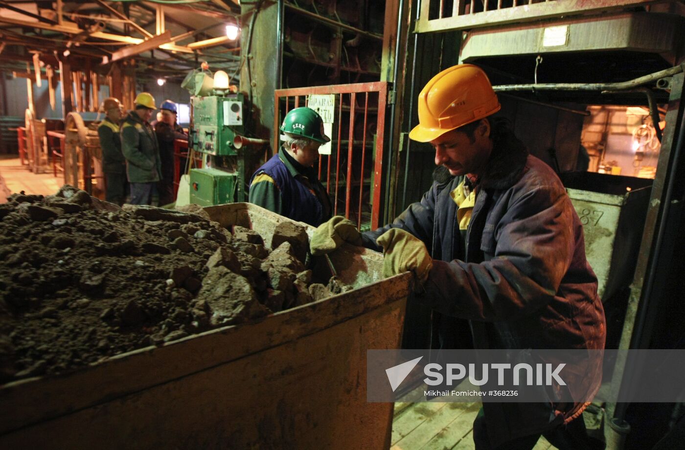 Building a new Moscow metro station, "Dostoyevskaya"