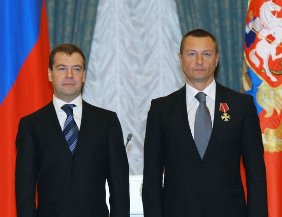 President Dmitry Medvedev presents state awards