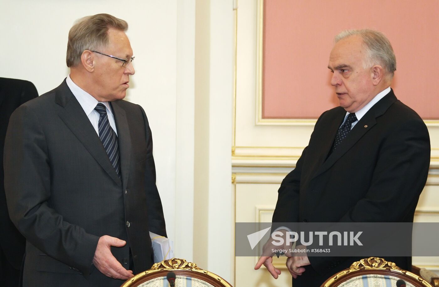 Government at work. January 16, 2009