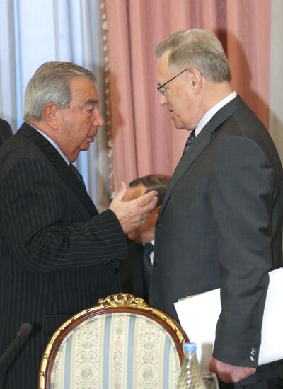 Government at work. January 16, 2009