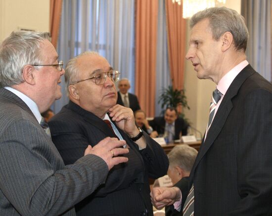 Government at work. January 16, 2009