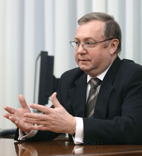 Vladimir Putin meets with Sergei Stepashin