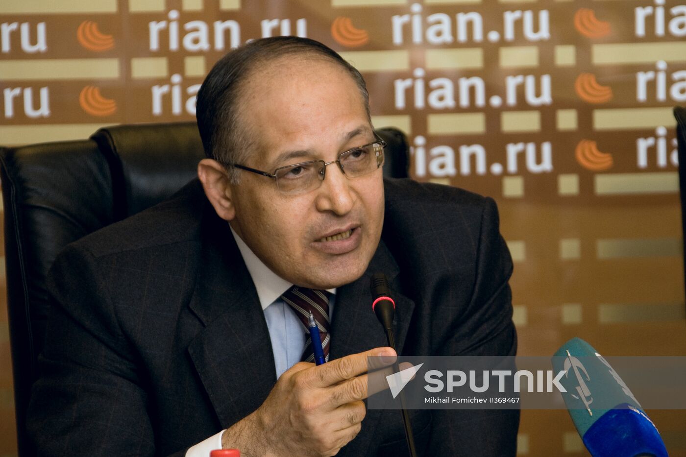 News conference by Izzat Saad and Afif Safieh