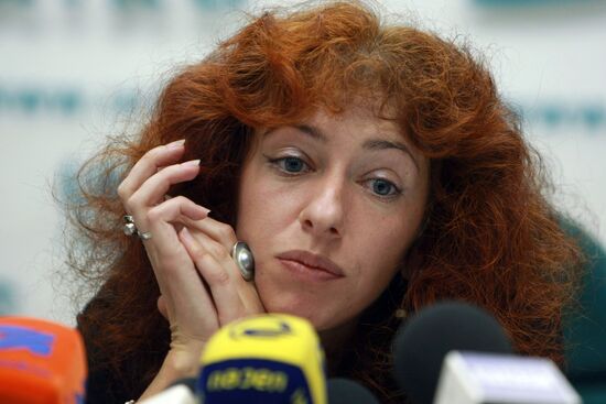 Human Rights Watch members give news conference