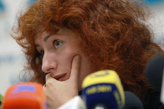 Human Rights Watch members give news conference