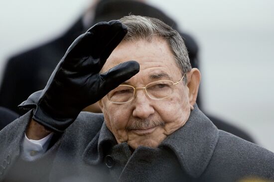 Cuban leader Raul Castro visits Russia
