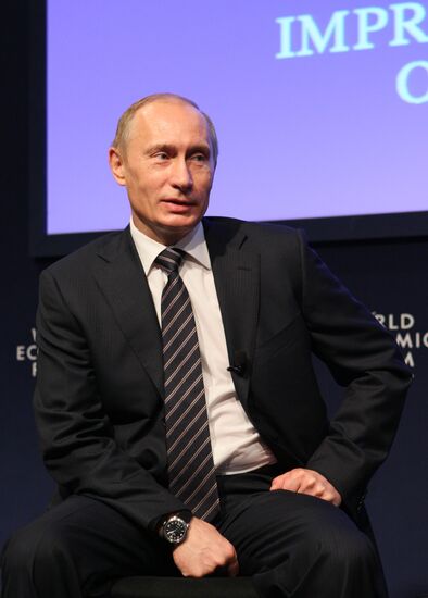 Vladimir Putin meets with top businessmen