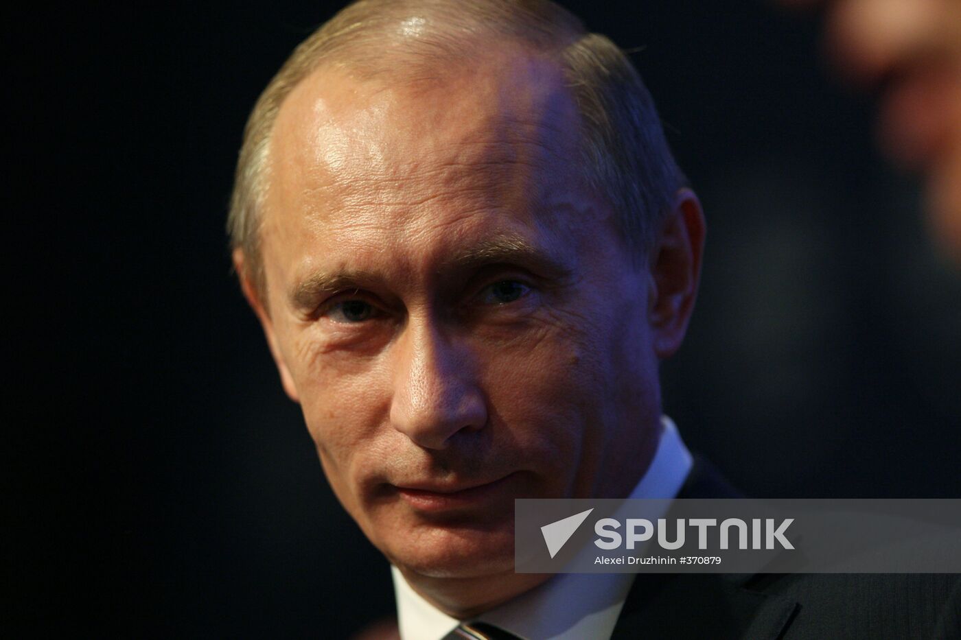 Vladimir Putin meets with top businessmen