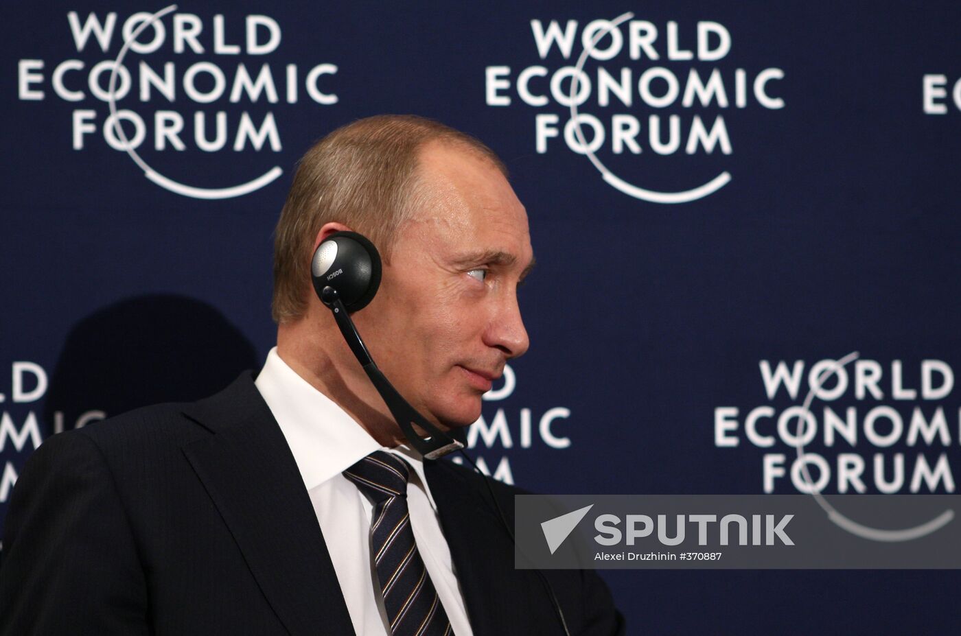 Vladimir Putin meets with Media Council people