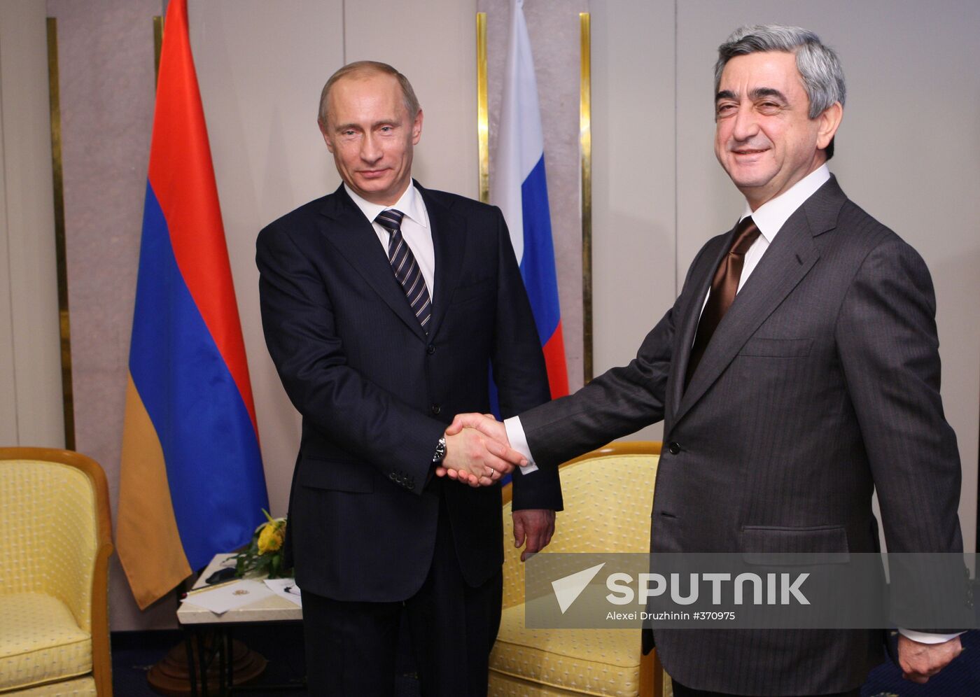 Vladimitr Putin meets with Serge Sargsyan