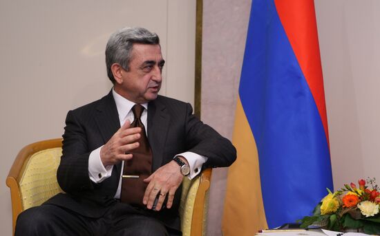Vladimir Putin meets with Serge Sargsyan