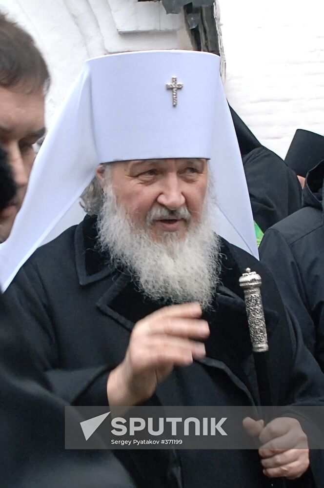 Patriarch Cyrill holds prayer, Trinity and St.Sergius Laura