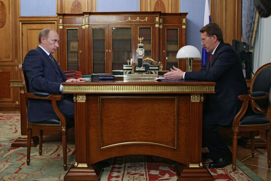Vladimir Putin meets with Aleksei Gordeyev