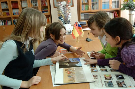 Advanced foreign language school