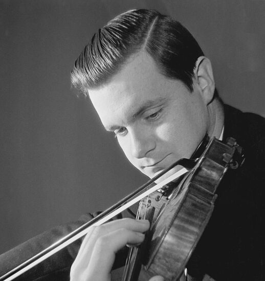 Violinist Igor Bezrodny