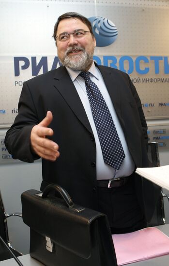 News conference by Igor Artemyev at RIA Novosti