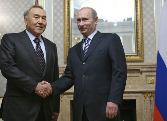 Vladimir Putin meets with Nursultan Nazarbayev