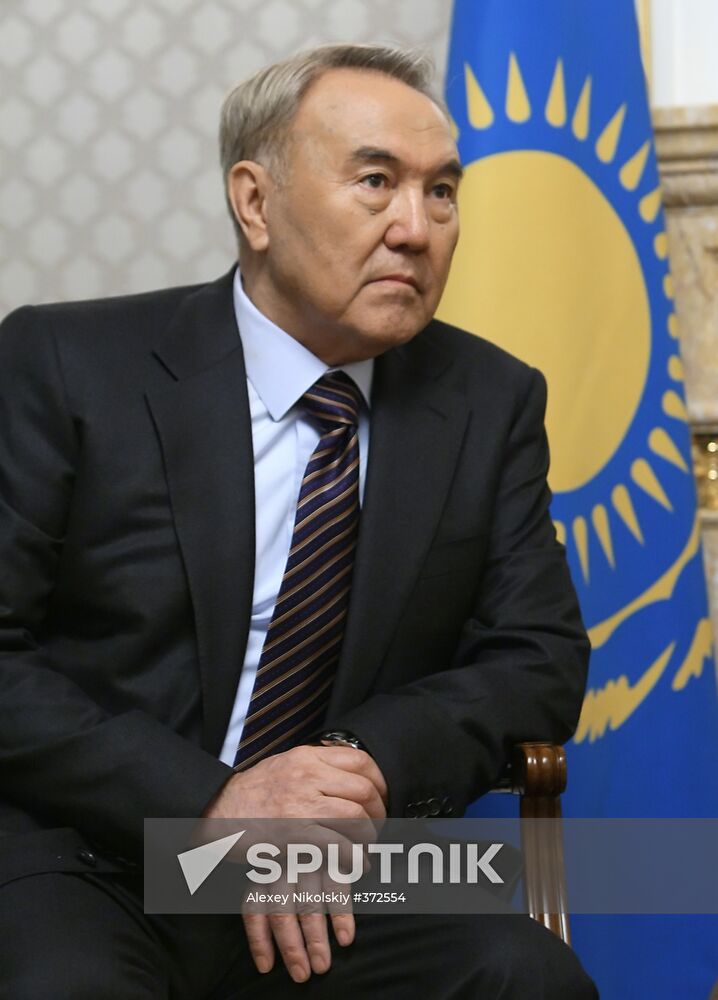 Vladimir Putin meets with Nursultan Nazarbayev